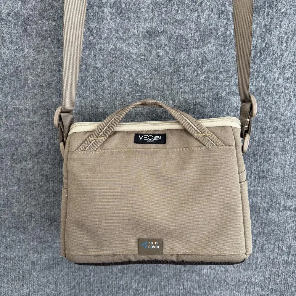 Vanguard VEO 21M Camera Messenger Bag Beige Padded Polyester Rain Cover Strap